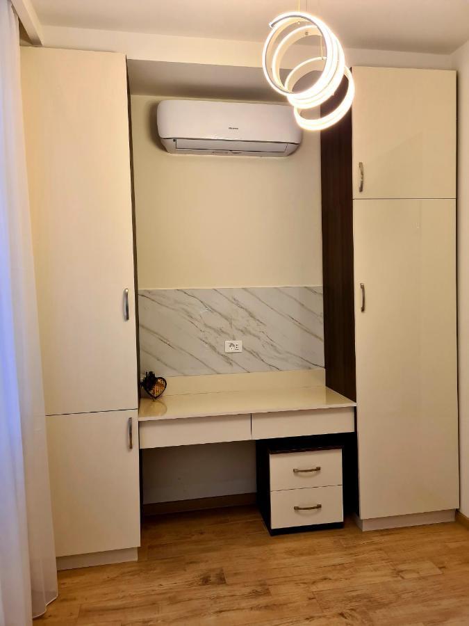 Deluxe Apartment In City Center Ереван Экстерьер фото